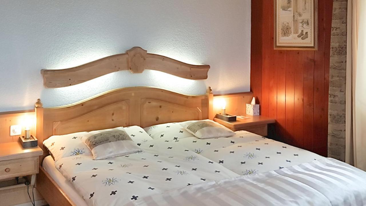 Hotel La Cambuse Ле-Коллон Екстер'єр фото
