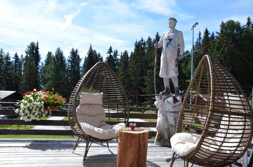 Hotel La Cambuse Ле-Коллон Екстер'єр фото
